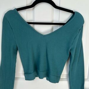 Cropped Teal V-Neck Ribbed Long Sleeve Top